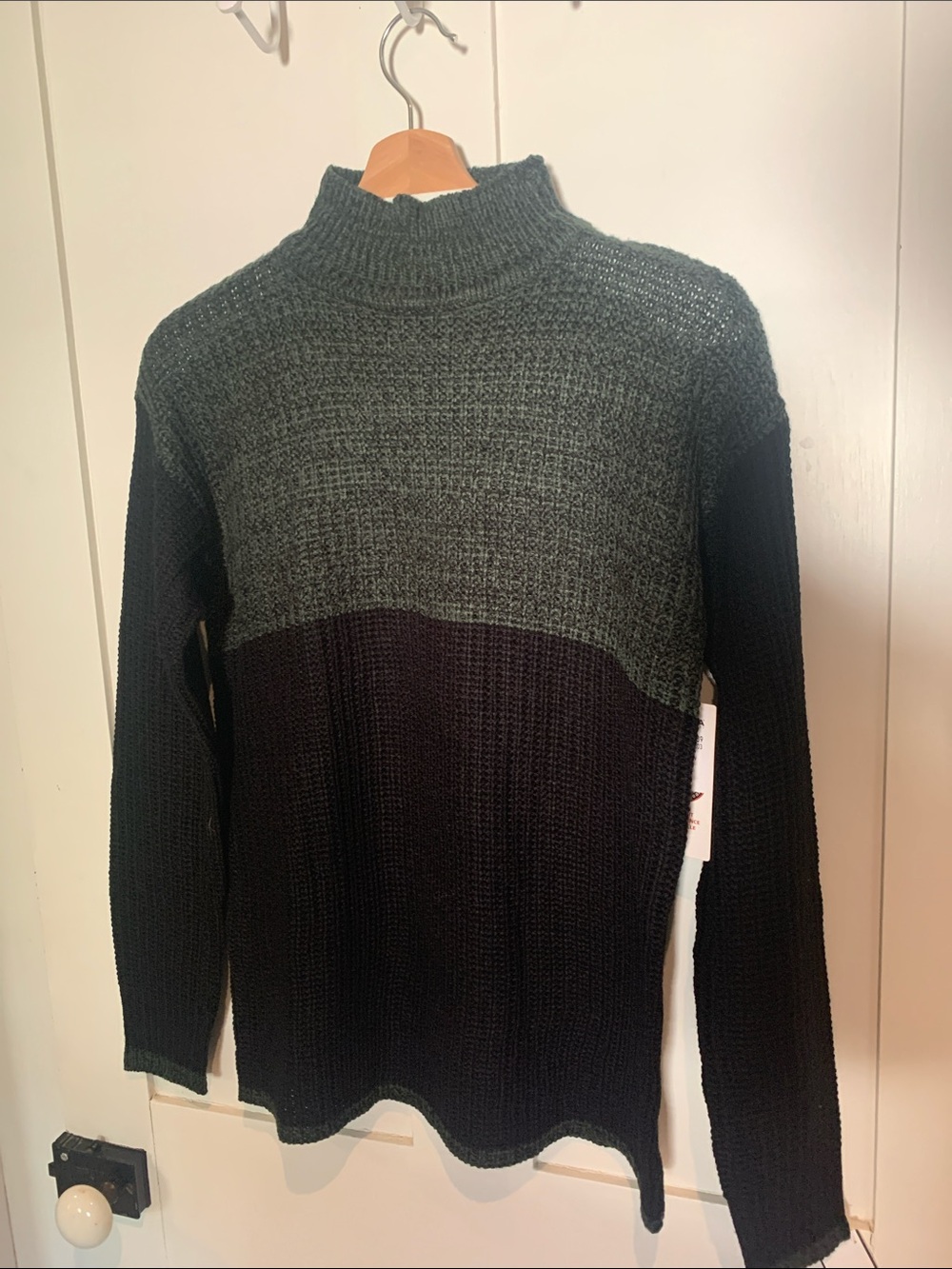 Two-Tone Green and Black Knit Sweater